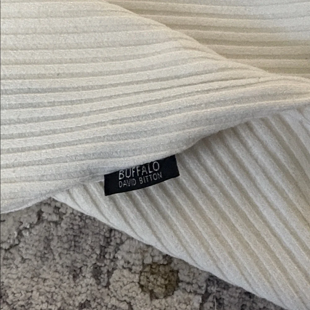 Buffalo Ribbed Square-Neck Top 🦬 - Picture 5 of 7